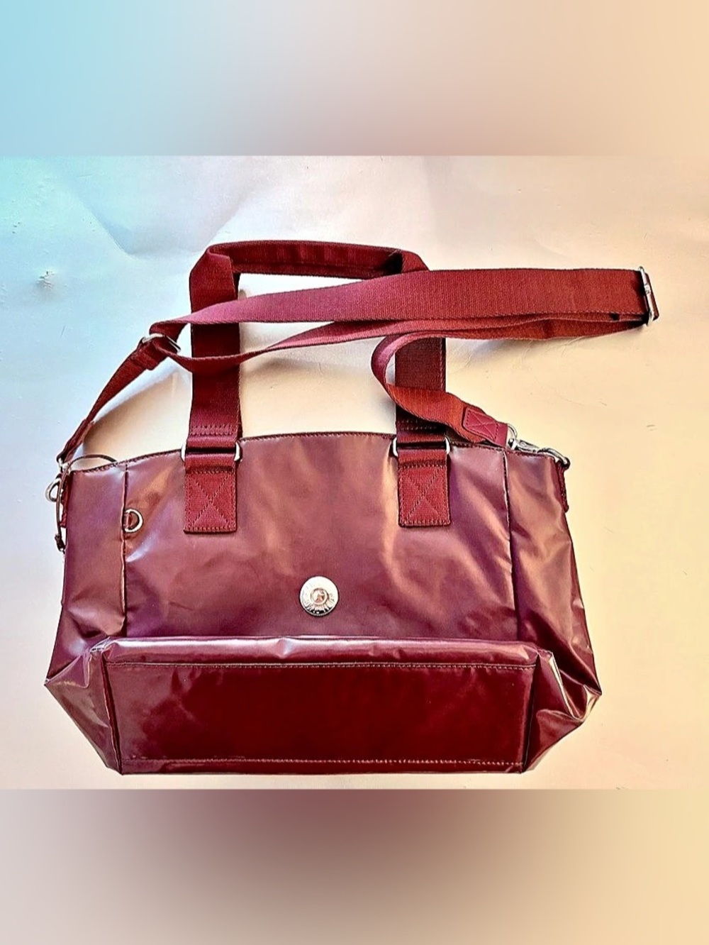 Kipling ABIGAYLE PATENT Burgundy Messenger Bag